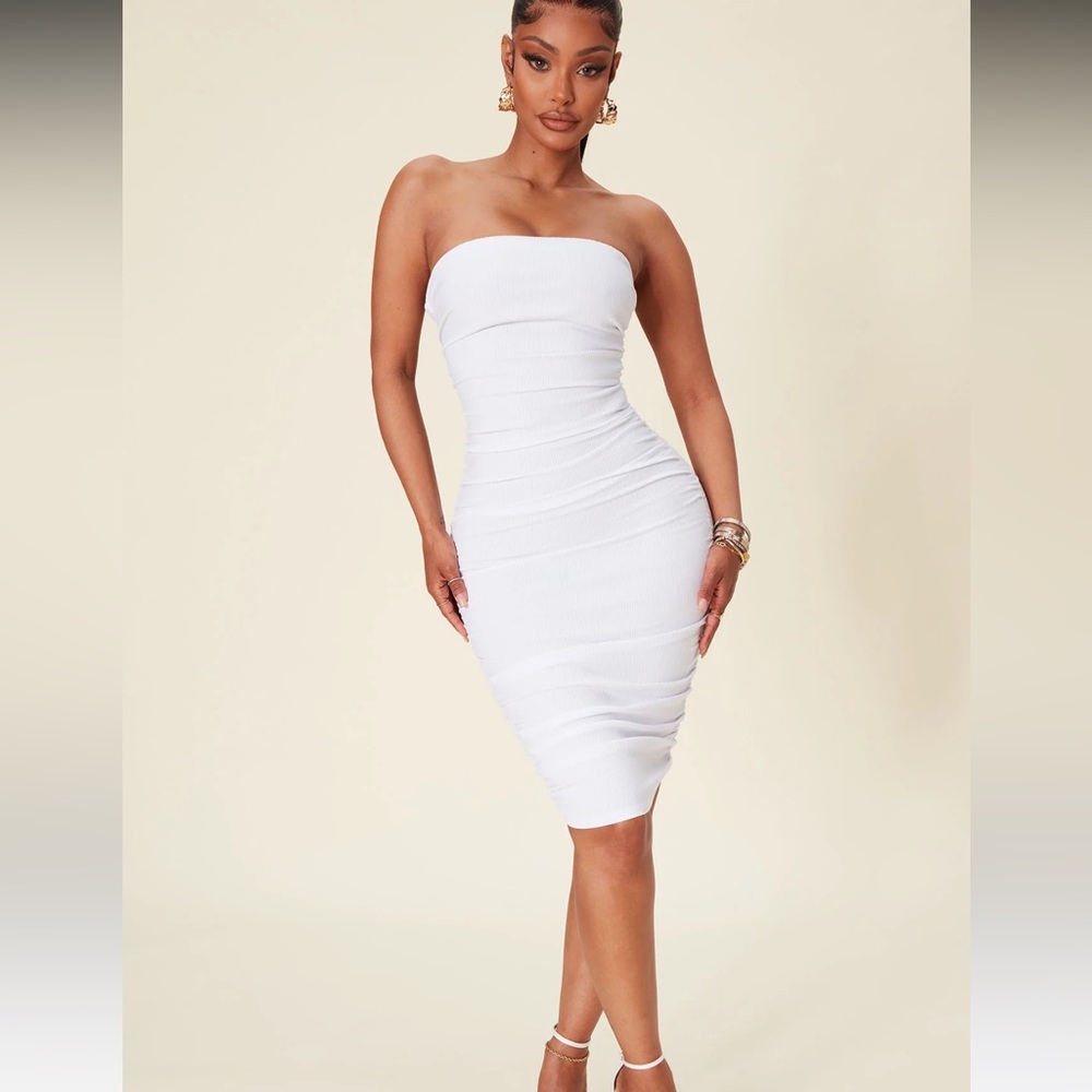 Fashion Nova Strapless white dress